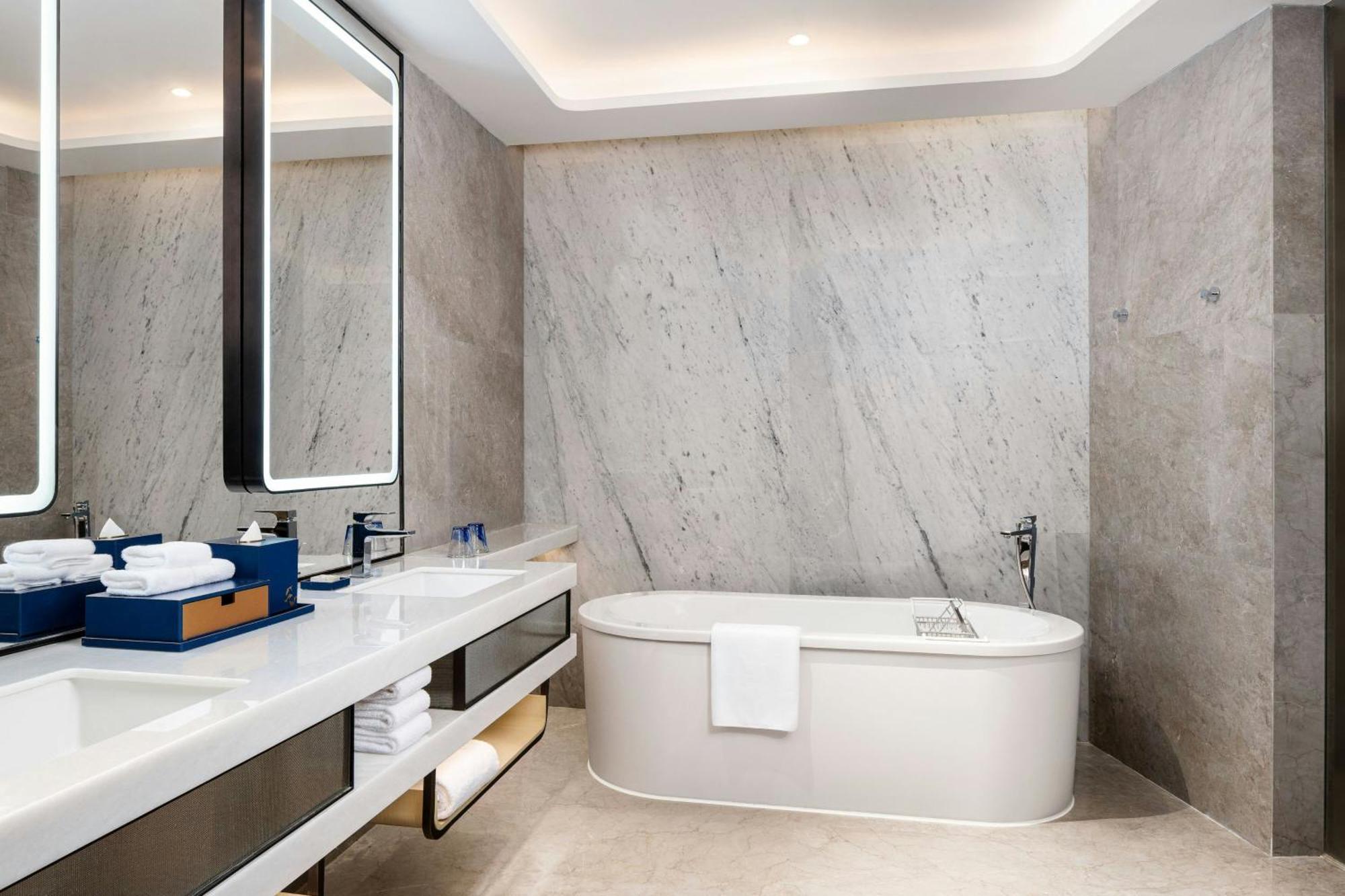 Renaissance Zhuhai Hotel Экстерьер фото