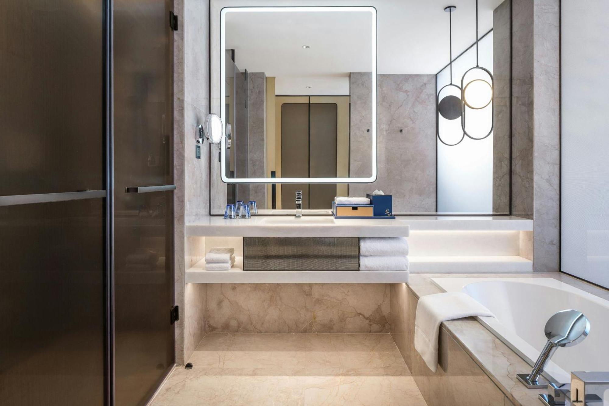 Renaissance Zhuhai Hotel Экстерьер фото