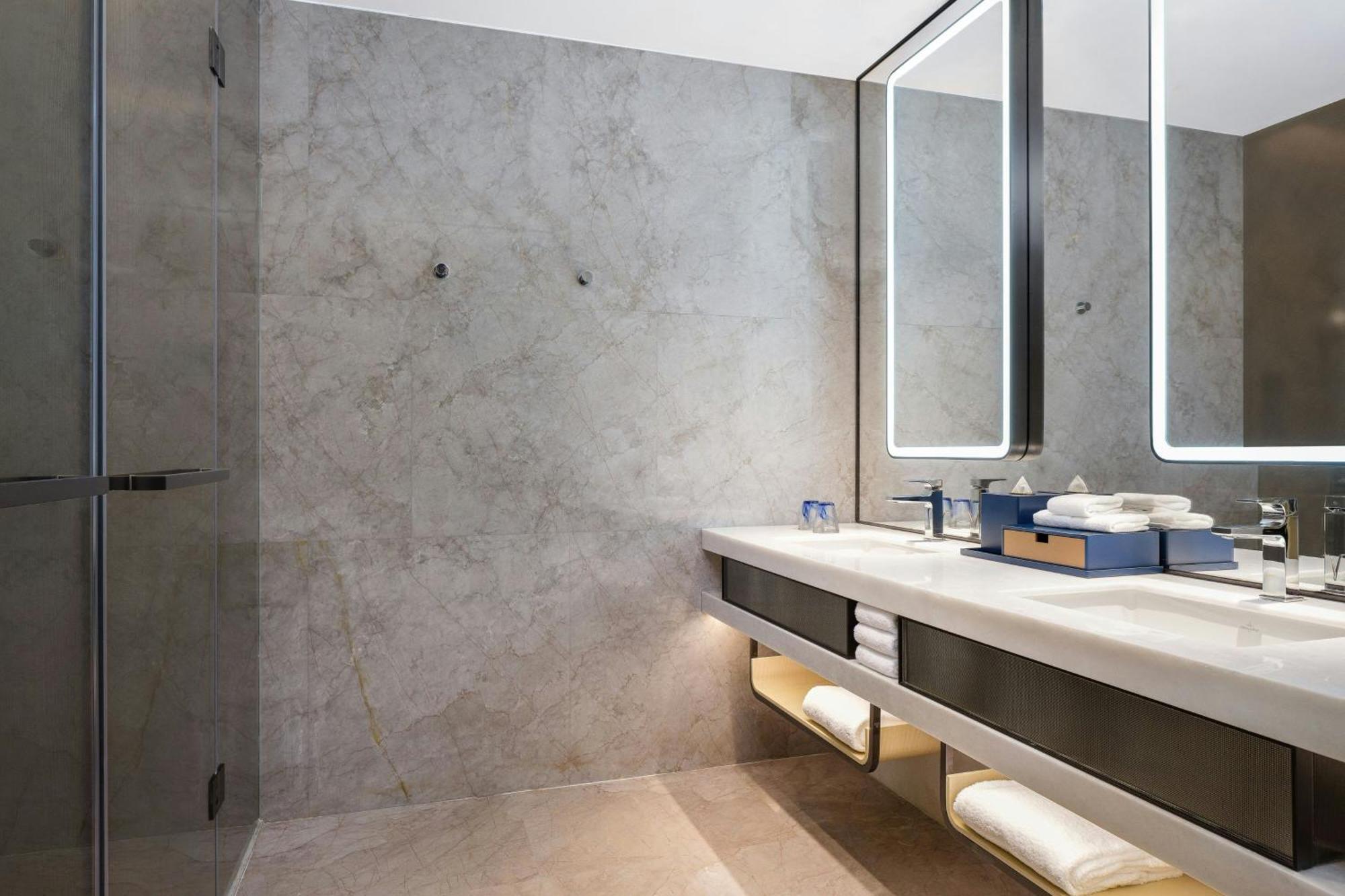 Renaissance Zhuhai Hotel Экстерьер фото