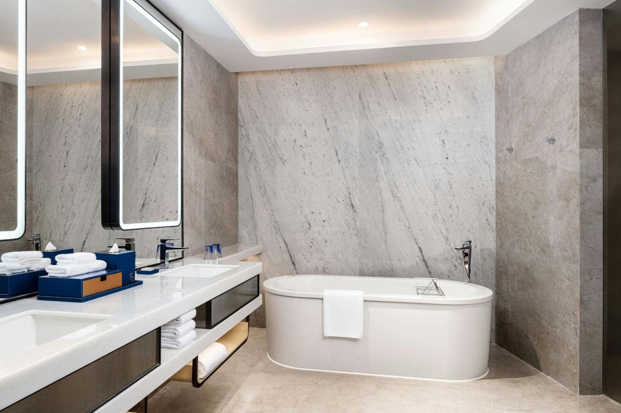 Renaissance Zhuhai Hotel Экстерьер фото